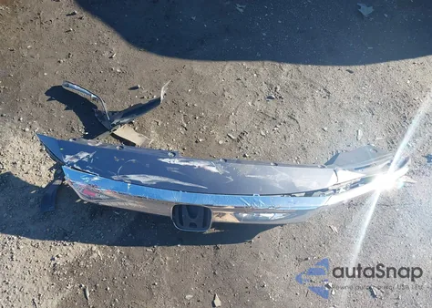 2018 Honda Accord Lx z USA, uszkodzony, nr VIN 1HGCV1F13JA157359